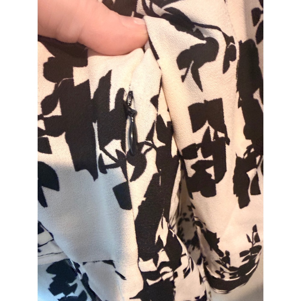 Cabi 6369 Black White Floral Geometric Faux Wrap Midi Dress Womens Medium - Picture 8 of 9